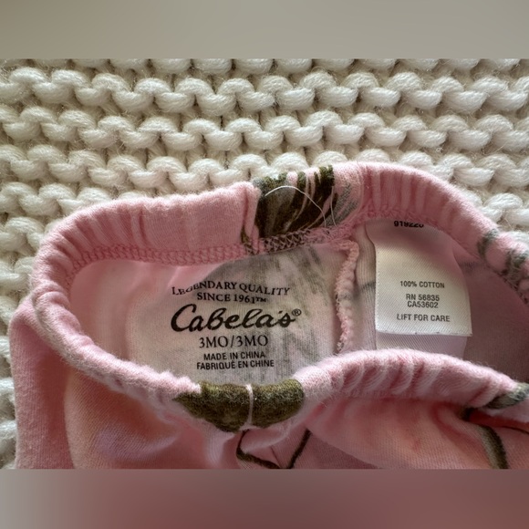 Cabelas girls pink camouflage leggings 3 months - Picture 2 of 4